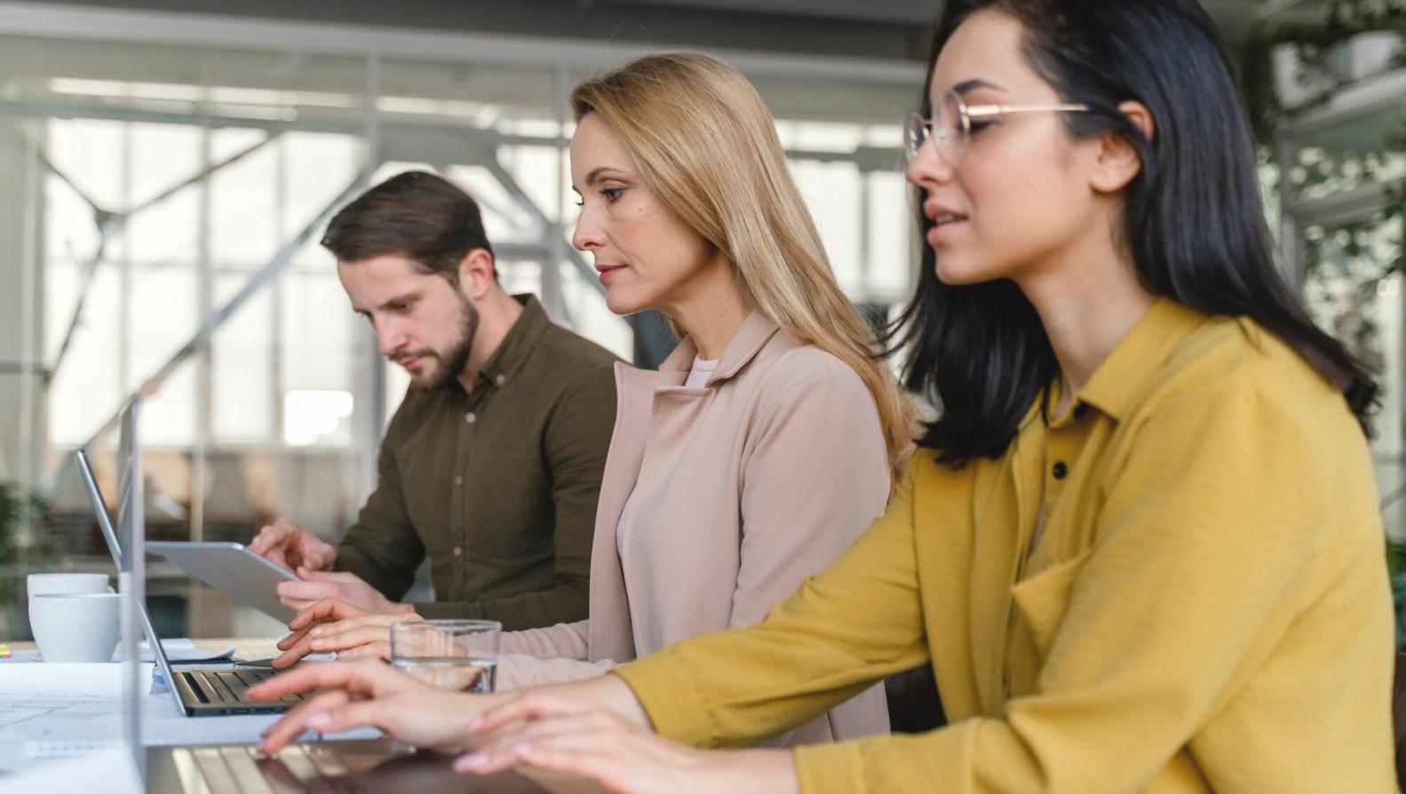 Professional retirement consultation meeting